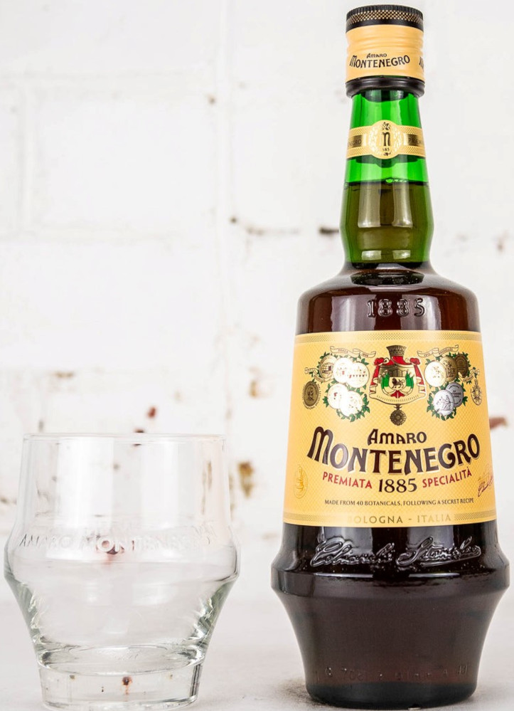 Amaro Montenegro GV +Iconic glas Fles 70 cl 23%